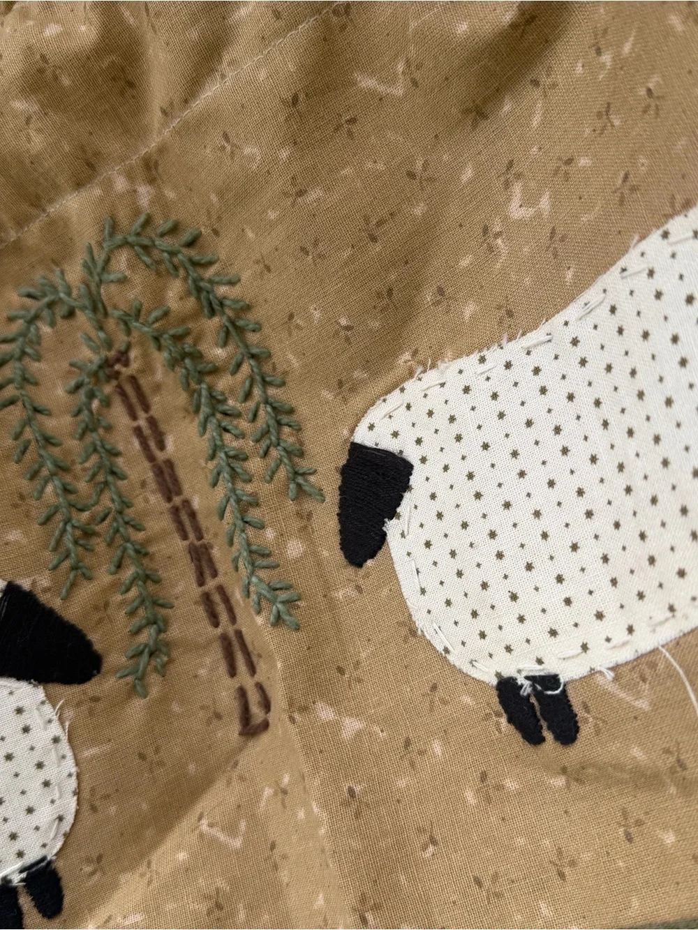 Primitive embroidered Tan Sheep-Print Skirt with Olive Trim Valance